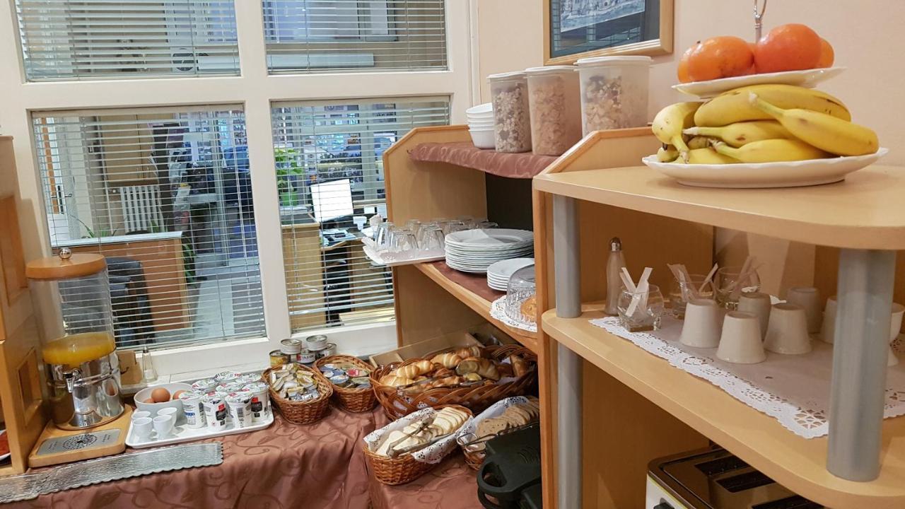 Voyager Bed & Breakfast Novi Sad Bagian luar foto